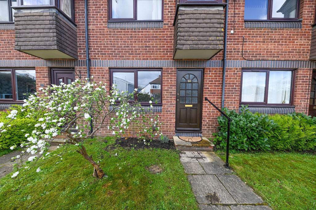 Meon Close
